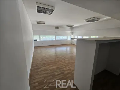 Inchiriere spatiu depozitare/showroom - foto 2