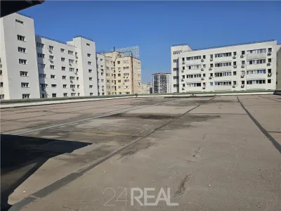 Vanzare cladire pe etaje - pretabil clinica, spital - foto 4