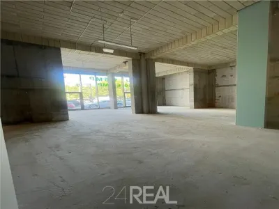 Inchiriere spatii comerciale zona de Nord de la 170 mp - foto 12