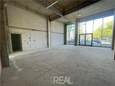 Inchiriere spatii comerciale zona de Nord de la 170 mp - foto 3