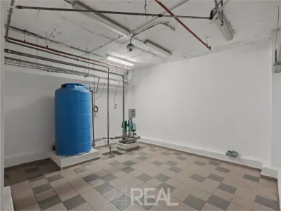 Spatii comerciale de inchiriat - de la 62 mp - foto 10