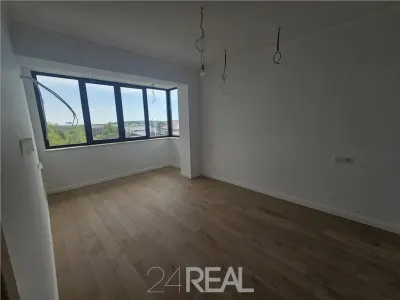 Etaj de vanzare in vila - 2 locuri de parcare incluse - foto 3