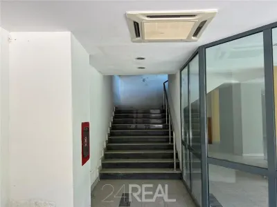 Vanzare Spatiu comercial stradal - Parter si Mezanin - 900 mp - foto 17