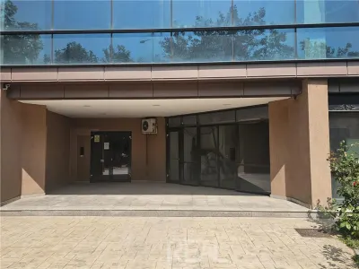 Vanzare Spatiu comercial stradal - Parter si Mezanin - 900 mp - foto 9