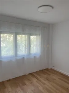 Vanzare apartament de 4 camere in zona Aviatiei renovat - foto 12