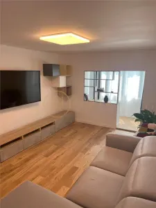Vanzare apartament de 4 camere in zona Aviatiei renovat - foto 18