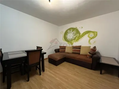 Inchiriere Apartament 4 camere Decomandat Centru- Palas - Iasi