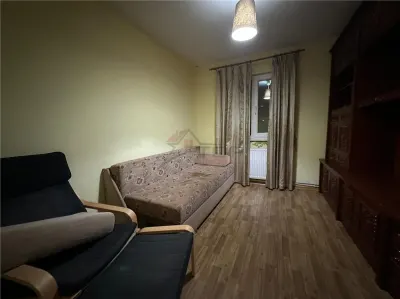 Inchiriere Apartament 4 camere Decomandat Centru- Palas - foto 7