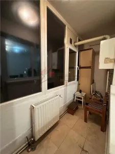 Inchiriere Apartament 4 camere Decomandat Centru- Palas - foto 9