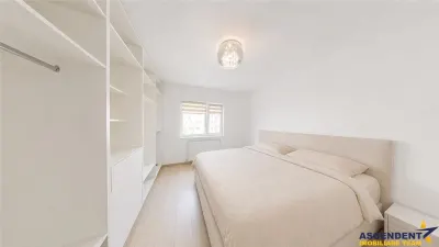 Apartament 3 camere, decomandat, etaj intermediar, Grivitei, Brasov - foto 3