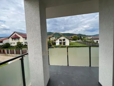 Apartament cu 3 camere in Livada semifinisat - foto 12