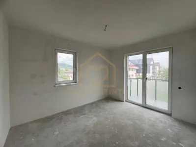 Apartament cu 3 camere in Livada semifinisat - foto 6