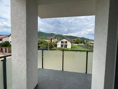 Apartament cu 3 camere in Livada semifinisat - foto 8