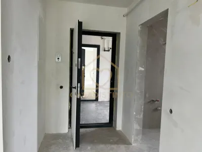 Apartament cu 3 camere in Livada semifinisat - foto 10