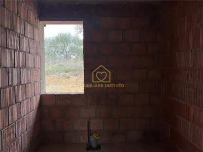 Casa la rosu cu 4 camere 2 bai Ocolis - foto 5