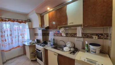 Apartament 3 camere decomandat in Onesti, zona de jos, mobilat si utilat. - foto 8