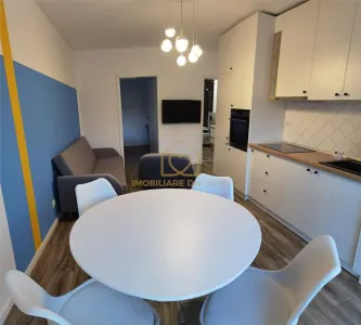 Apartament cu 3 camere zona centru vechi - foto 3