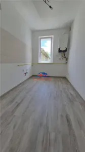 Apartament 2 camere decomandat in Onesti, totul nou. - foto 3