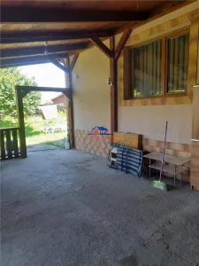 Casa de vanzare in Sanduleni, toate utilitatile, teren 1100 mp. - foto 11