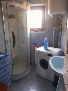 Casa de vanzare in Sanduleni, toate utilitatile, teren 1100 mp. - foto 3
