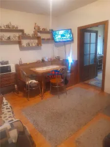 Casa de vanzare in Sanduleni, toate utilitatile, teren 1100 mp. - foto 7