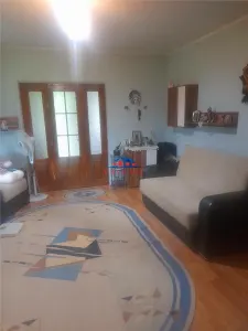 Casa de vanzare in Sanduleni, toate utilitatile, teren 1100 mp. - foto 10