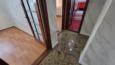 Apartament 3 camere in Onesti zona Mal, etajul 2 la cheie - foto 6