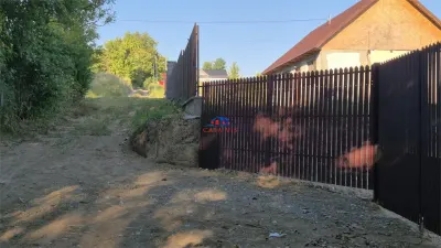 Teren in com Buciumi, la 10 min de Onesti , pentru doua case, 9900 euro - foto 6