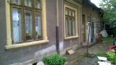 zona Bd. Cuza casa caramida cu teren=290mp ,4 cam 105mp construiti - foto 11