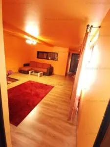 200mp utili Vila 5 cam zona Piata Saraca, 300mp teren cu 15m deschidere - foto 2