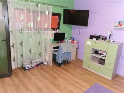 200mp utili Vila 5 cam zona Piata Saraca, 300mp teren cu 15m deschidere - foto 14