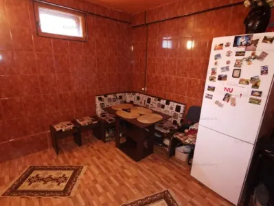 200mp utili Vila 5 cam zona Piata Saraca, 300mp teren cu 15m deschidere - foto 10