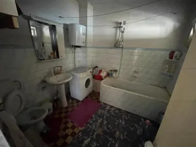 Casa caramida 85mp Centru , 178mp teren cu 14m la strada, gaze canalizare apa - foto 7