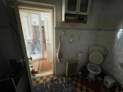 Casa caramida 85mp Centru , 178mp teren cu 14m la strada, gaze canalizare apa - foto 8