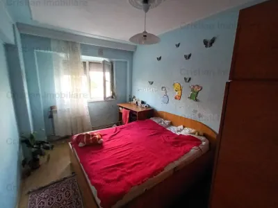 3 camere confort 1 Decomandat SPATIOS etaj 2 Piata Vidin - foto 3