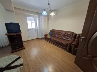 ULTRACENTRAL Bariera 2 cam 84mp, etaj 1 bloc cu lift Mobilat si Utilat - foto 2