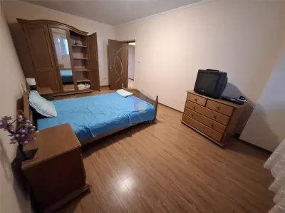 ULTRACENTRAL Bariera 2 cam 84mp, etaj 1 bloc cu lift Mobilat si Utilat - foto 4