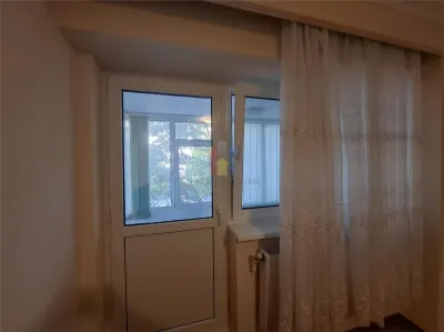 ULTRACENTRAL Bariera 2 cam 84mp, etaj 1 bloc cu lift Mobilat si Utilat - foto 8