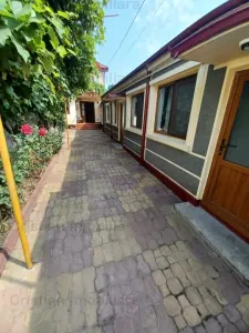 Casa Pretabila 2 familii, suprafata teren 290 mp, toate utilitatile, zona Centrala - foto 2
