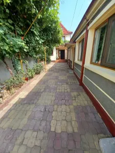 Casa Pretabila 2 familii, suprafata teren 290 mp, toate utilitatile, zona Centrala - foto 3