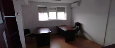 ARTERA PRINCIPALA ,2 Cladiri birouri P+1 si P+2 sup construita 1000 mp - foto 12