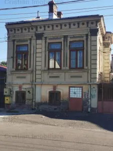 Casa Demisol si Etaj construiti=150 mp, Ultracentral -indiviziune - foto 4