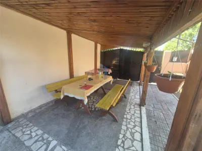 Vila 6 camere P+1  caramida + Bca 235mp construiti Piata Satraca - foto 4