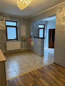 Casa centru  Pta. Mare Eremia Grigorescu 5 cam 104mp utili, teren 385 mp, LIBERA - foto 3
