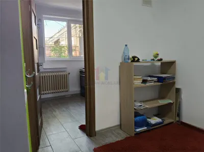 2 camere confort 1, parter cu imbunatatiri, Scolilor - foto 5