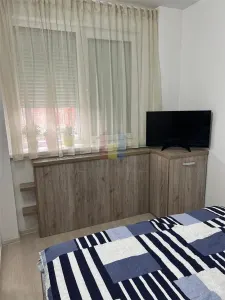 ap 1 camere transf. in 2 camere, etaj 2 cu lift Bariera, 49 mp Mobilat si Utilat - foto 4