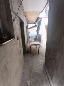 Casa Chercea, doua corpuri cladire, 3 camere, suprafata 256 mp - foto 12
