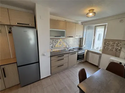 Apartament cu 2 camere de inchiriat, zona Bizo - foto 6