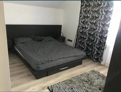 Apartament 3 camere decomandat 95 mp utili  etaj 2 str Victoriei - foto 3