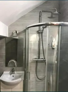 Apartament 3 camere decomandat 95 mp utili  etaj 2 str Victoriei - foto 7